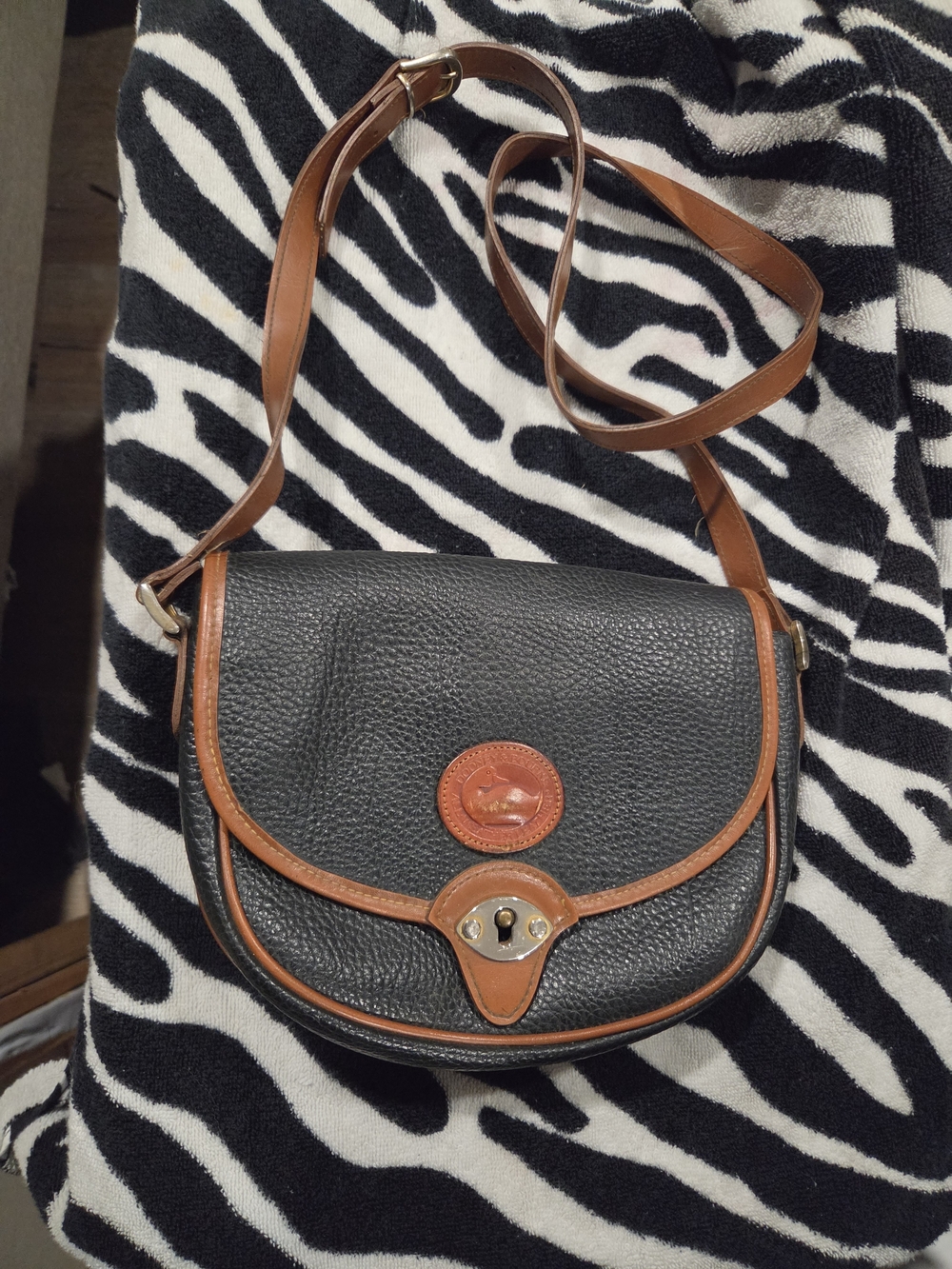 Vintage 1990's Authentic Dooney & Bourke Cavalry Trooper bag NEW Condition 💯